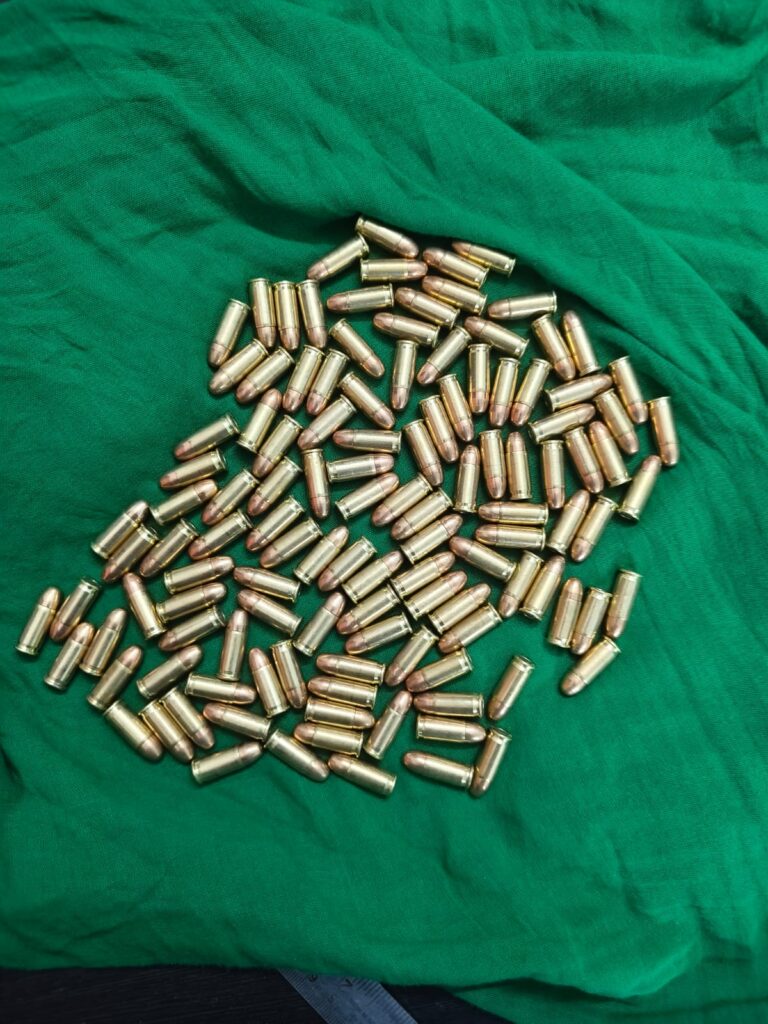 Seizure of 05 pieces of 7 mm pistols and 10 rounds of 7.65 mm ammunition